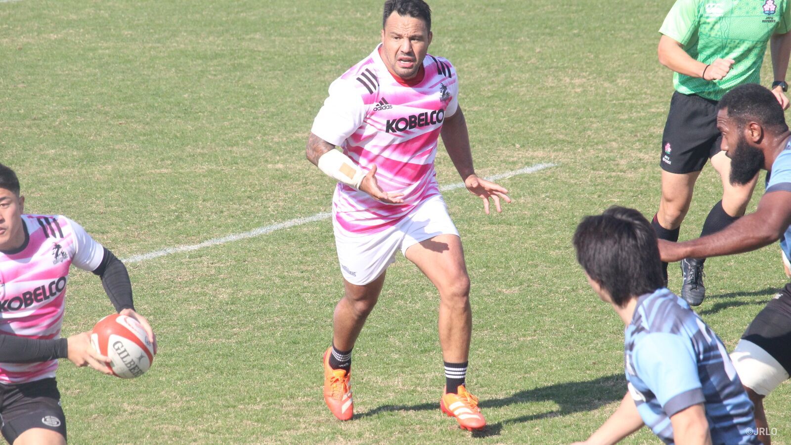 ラグビーリーグワン　コベルコ神戸スティーラーズ　サイン入りミニボール　平尾、大畑 ラグビーリーグワン コベルコ神戸スティーラーズ サイン入りミニボール