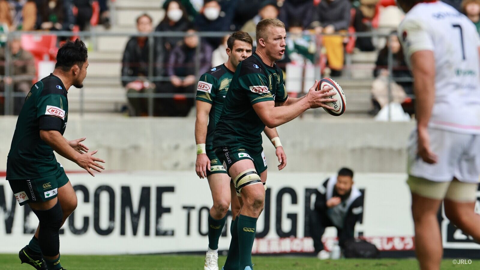 ラグビー　リーグワン　トヨタヴェルブリッツ　ダウンジャケット　新品 ラグビー リーグワン トヨタヴェルブリッツ ダウンジャケット 公式